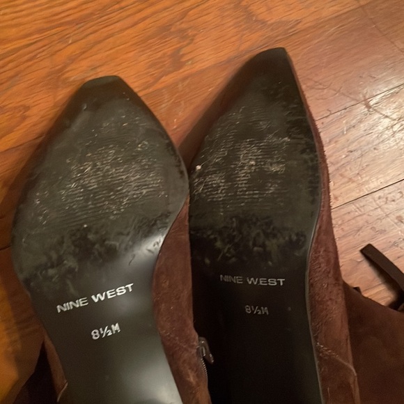 Nine west fringe chocolate heel moccasin boot fringe leather suede - Picture 6 of 6